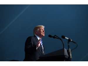 Trump Ezber Bozdu, Beyaz Saray’da İftar Yemeği Verecek