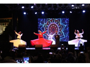 Fasl-ı Şahane’de Semazen Gösterisi