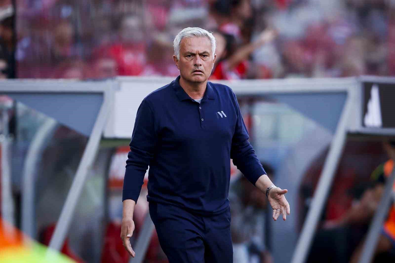 jose-mourinho-resmen-real-madrid-de