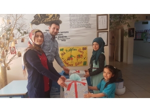 Kırıkkale’de ‘Atık Kağıtları Getir, Hediyeni Götür’ Kampanyası