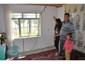 Taşçı Ailesi, Kendilerine Uzanacak Yardım Eli Bekliyor