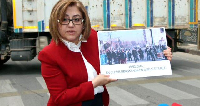 Fatma Şahin, Meral Akşener'e Fotoğraflarla Cevap Verdi