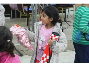 Yetim Çocuklar İçin İftar Programı Düzenlendi