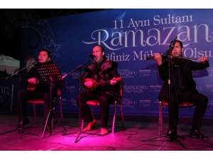 Gebzeliler’den Dombra Büyük İlgi