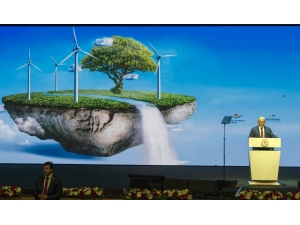 Başbakan Yıldırım: “İstanbul-edirne Hızlı Treni İçin Kazmayı Vuruyoruz”