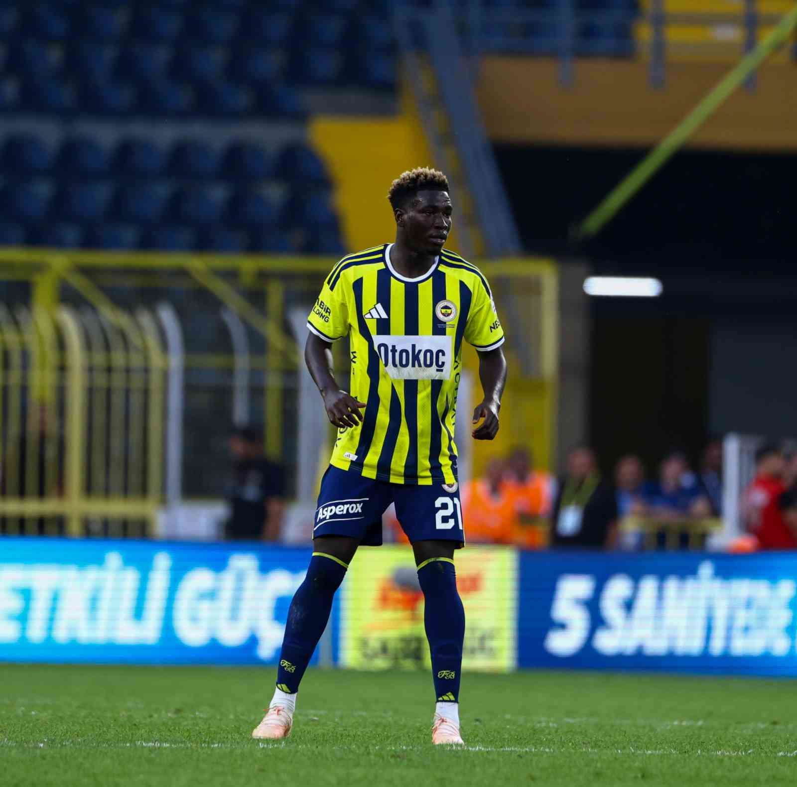 oppong-fenerbahce-de-ilk-macina-cikti