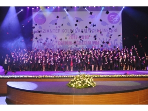 Mezun Olan 147 Öğrenci İçin Gkv’de Tören