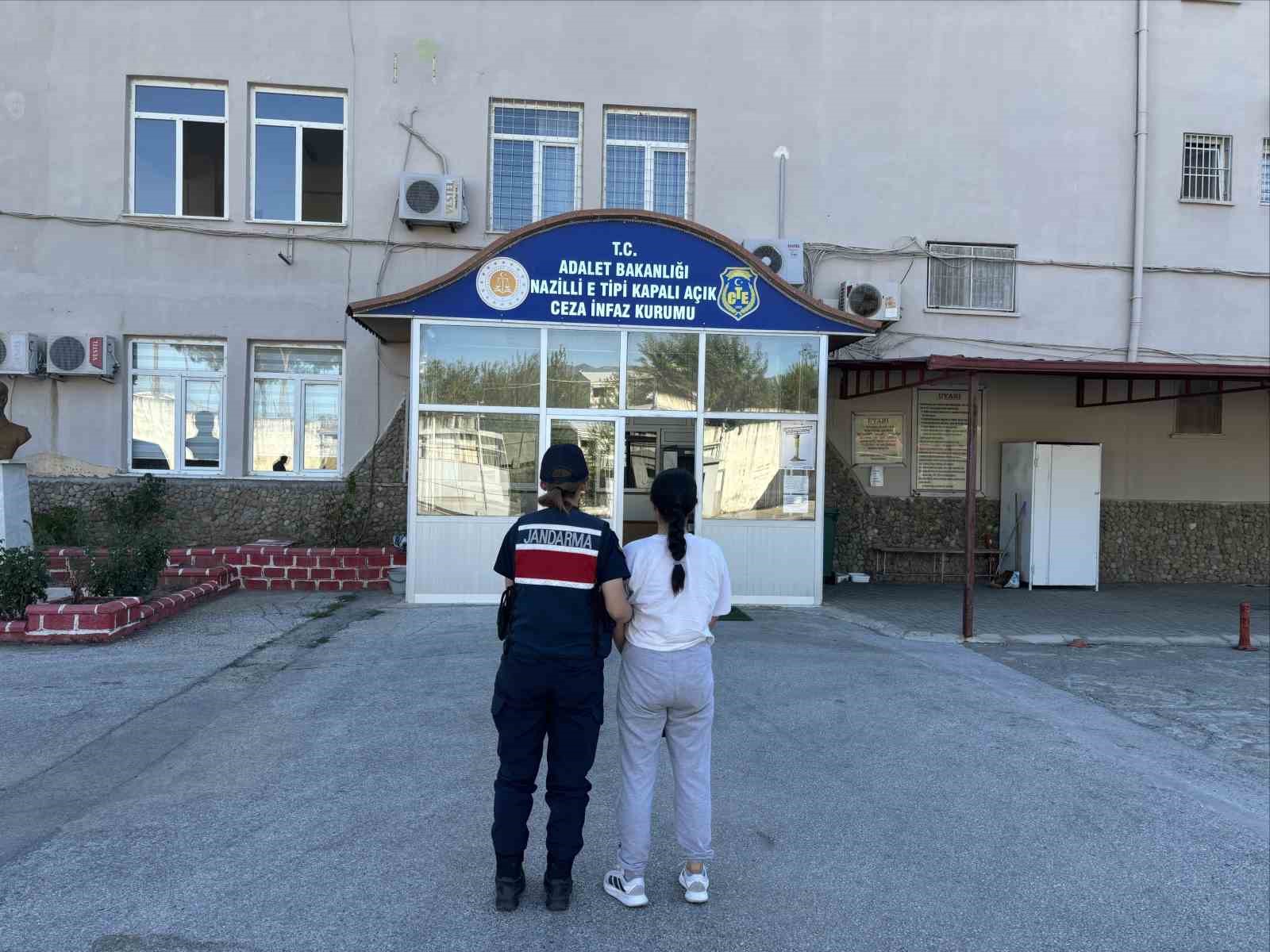 26-yasinda-hapis-cezasiyla-aranan-genc-kiz-nazilli-de-yakalandi