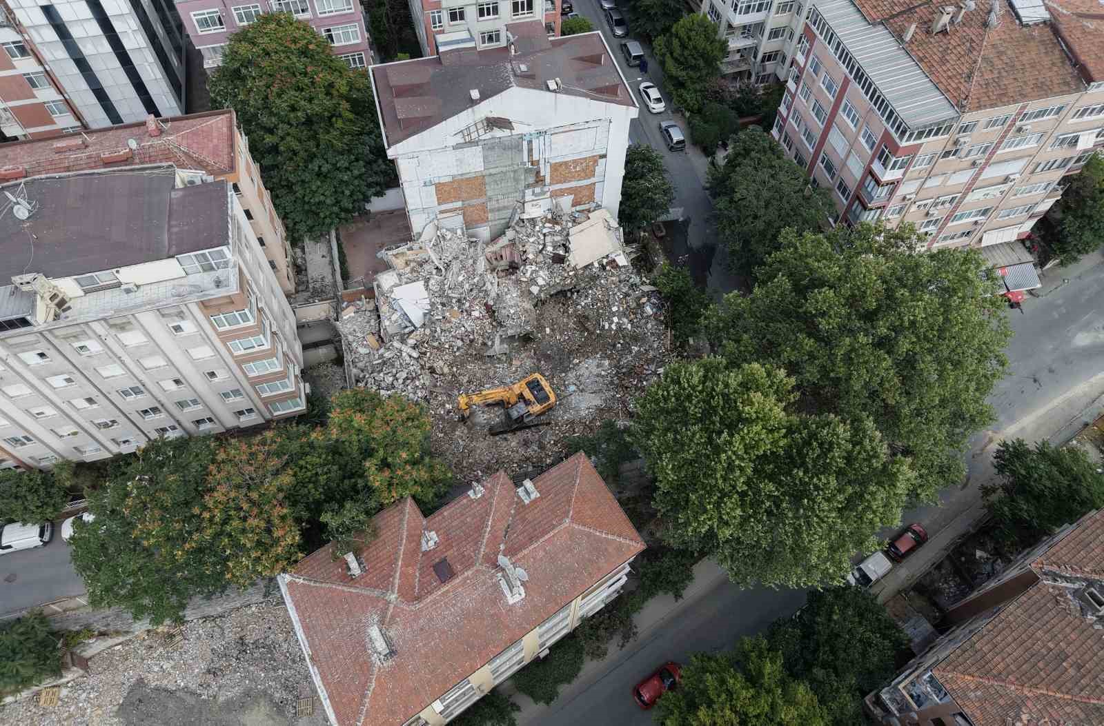 istanbul-un-kentsel-donusumle-yenilenme-buyuklugu-1-sokakta-13-bina-donusuyor