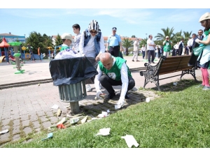 Başkan Çöp Topladı