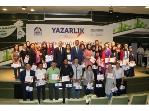 Yazarlık Atölyesi 2. Dönem Mezunlarını Verdi