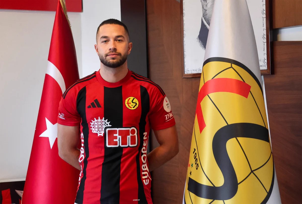 eskisehirspor-da-cifte-transfer-hem-ic-hem-dis-transferde-imzalar-atildi