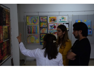 Eğitim Fakültesinde "A/r/tografik Arayışlar" Sergisi