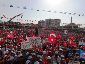 Muharrem İnce’den Aydın’da Zeybekli Miting