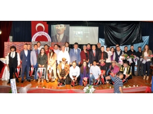 Öyküler Ezgili Sözlerle Hayat Buldu