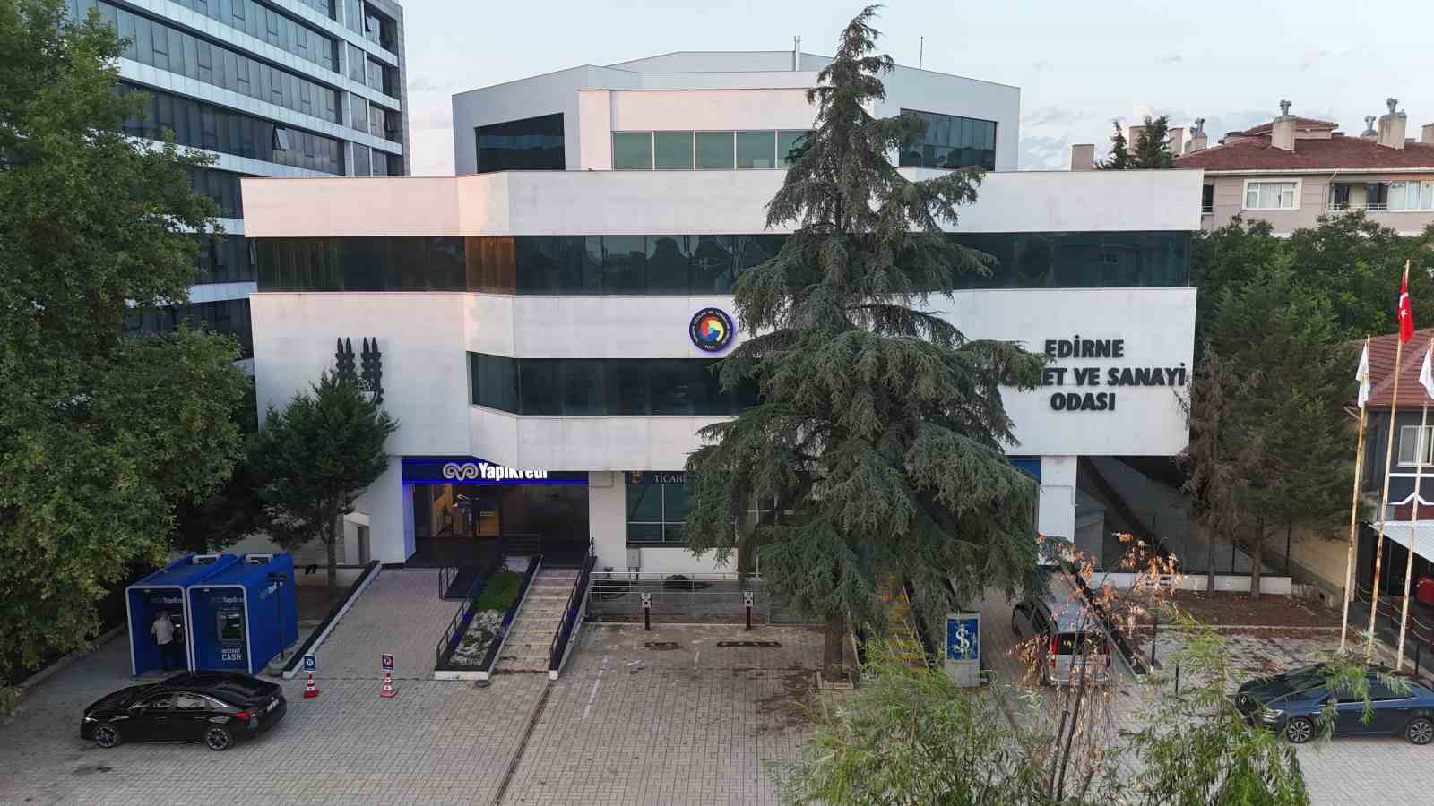 muteahhitten-etso-binasi-icin-kacak-yapi-iddiasi-kacis-yollari-kapatildi