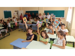 Başkan Uysal’dan 40 Temel Eser