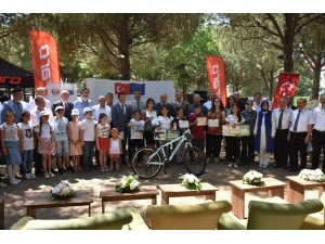 Resim-afiş Yarışmasının Ödülleri Sahiplerini Buldu