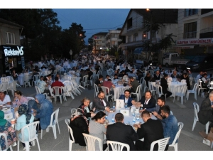 Ak Parti İl Başkanı Keskin, Mahalle İftarına Katıldı