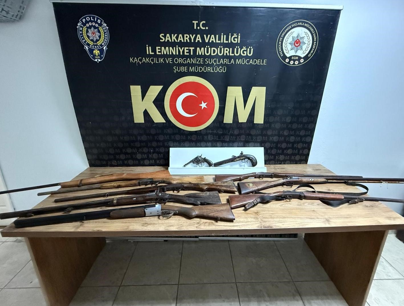 sakarya-da-silah-kacakciligi-operasyonu-1-gozalti
