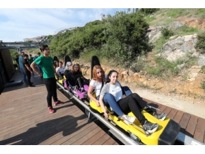 Lise Mezunları İftar Programında Buluştu