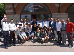 Özkan: "Yapamayacağımız Hiçbir Şeyin Sözünü Vermedik"