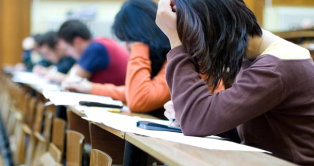 Yök, Yükseköğretim Kurumları Sınavı'nda 0,5 Ham Puan Kuralı Değiştirdi