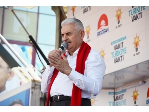 Başbakan Yıldırım: “Fetö’nün Oyuncağı Olmuş Bazı Hizipçiler Milliyetçi Kardeşlerimin Temsilcisi Değildir”