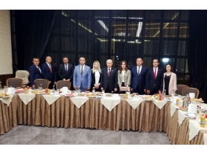 Mhp Lideri Bahçeli Kırıkkale’de İftar Yaptı