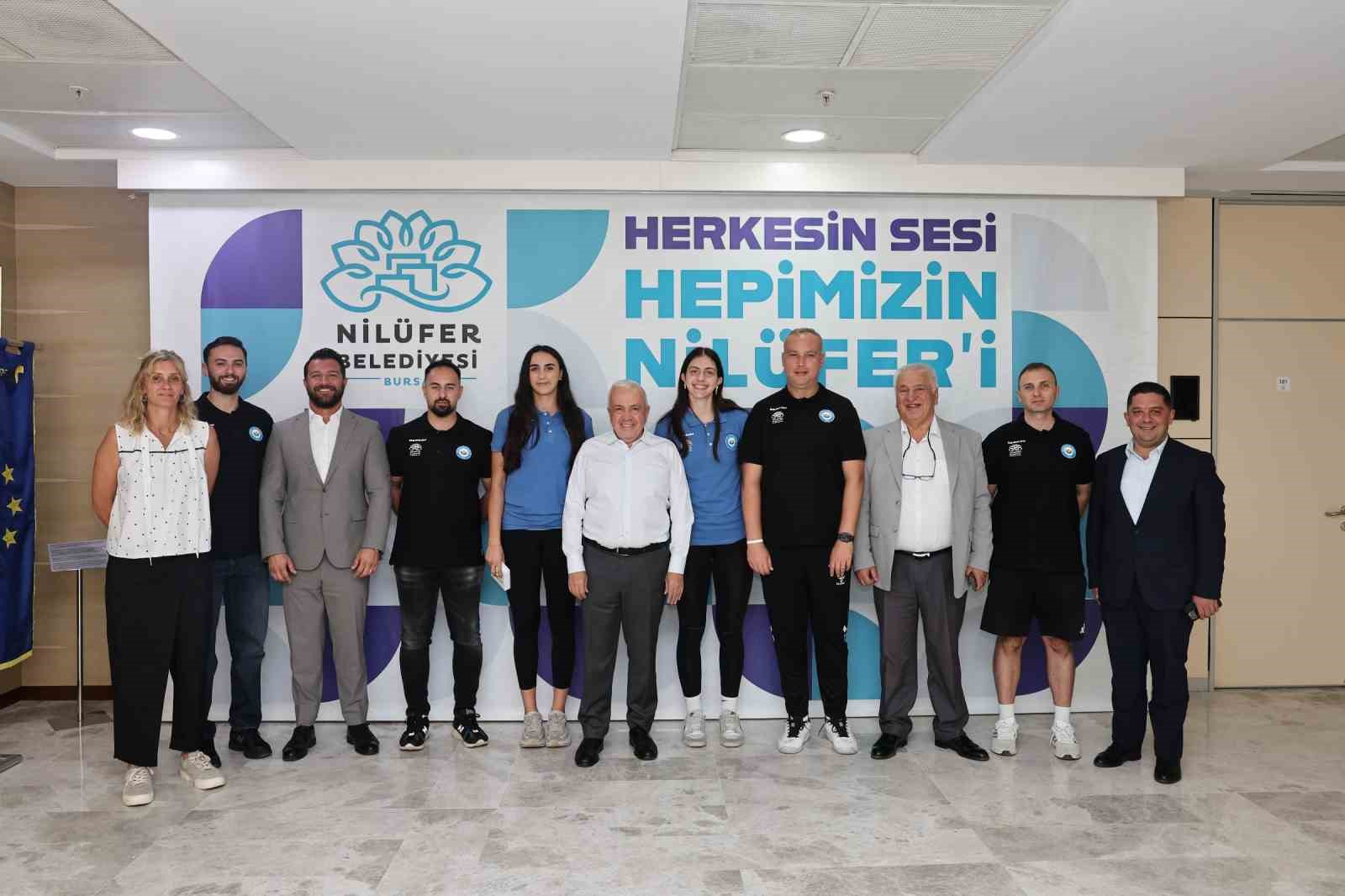 nilufer-belediyesporlu-milli-sporculara-baskan-sadi-ozdemir-den-tebrik