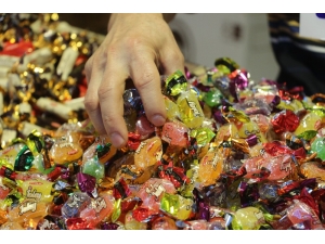 Bayram Şekerleri Tezgahlardaki Yerini Aldı