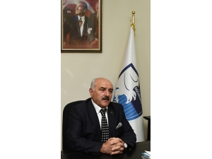 B.b. Erzurumspor Kulübü Asbaşkanı Kıraç: “Yabancılar Yüzünden Yerli Oyuncularımızı Oynatamıyoruz”