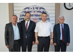 Mhp’li Osmanağaoğlu’ndan Tire Emniyet Müdürlüğü’ne Anlamlı Ziyaret