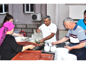 Sarıgöl Devlet Hastanesinde İftar Yemeği