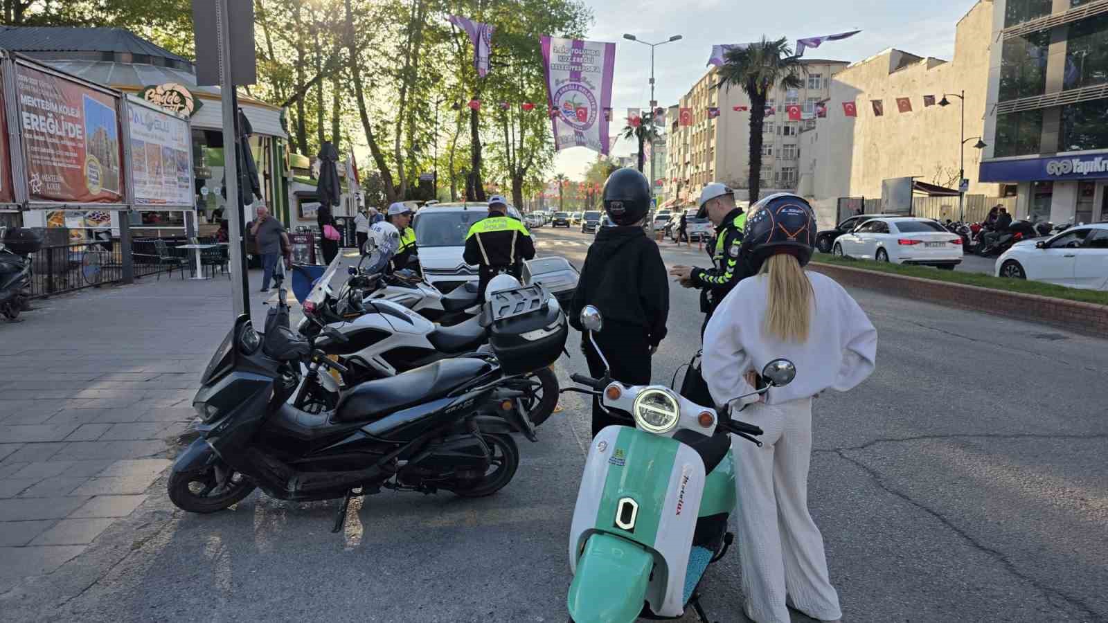 eregli-de-motosiklet-denetimi-trafik-ekipleri-goz-actirmadi