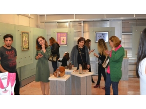 Suda Dans Ekibinin ’Ebru Sergisi’ Sanatseverlerle Buluştu