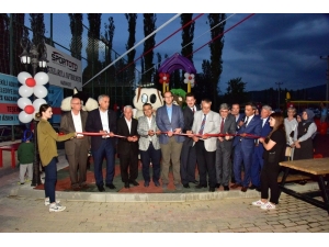 Yenipazar’da Selim Yağcı Parkı Çocukların Hizmetine Girdi