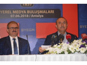 Bakan Çavuşoğlu: "Chp Kardeşlerimizi Satmaya Alışık"