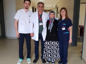 61 Yaşındaki Kadın ‘Whipple’ı Yendi