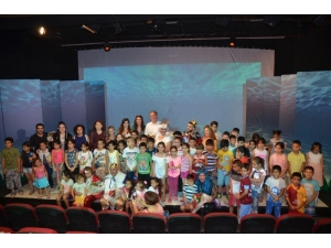 Kuşadası’nda Çevre Temalı Oyun, 2 Günde 450 Çocukla Buluştu