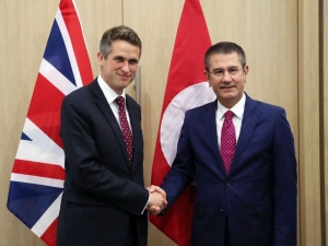 Bakan Canikli, İngiltere Savunma Bakanı Williamson İle Görüştü