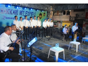 Hakkari İlahi Grubu Şenliklere Renk Kattı