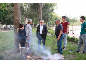 Başkan Baran’ın Esnaf Ve Vatandaş Ziyaretleri Sürüyor