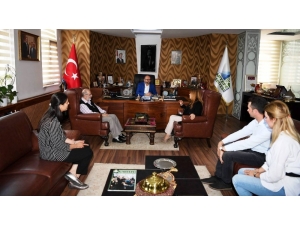 Başkan Üzülmez Tema Vakfı Temsilcilerini Ağırladı