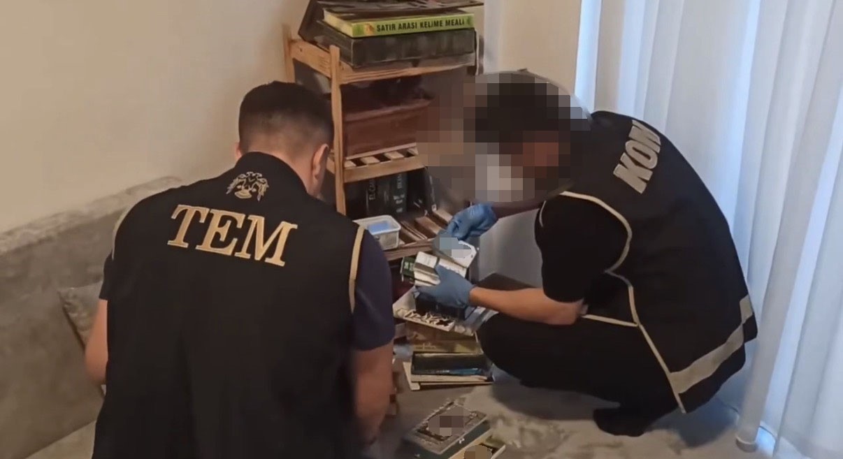 duzce-ve-bursa-da-deas-operasyonu-13-gozalti