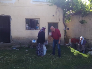 Wuppertal Kütahyalılar Derneği’nden 40 Aileye Ramazan Yardımı