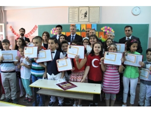 Elazığ’da 128 Bin Öğrenci Karne Heyecanı Yaşadı