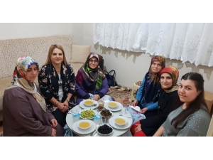 Ramazan’da Örnek Yardımlaşma Hareketi; Ko-mek Hurması