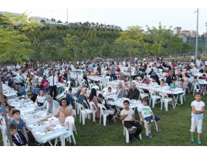 Gebze’de İki Mahalle Bir Sofrada Buluştu