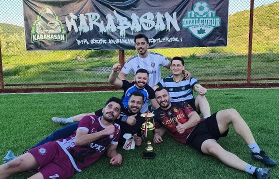 kizilcukur-koyu-nde-futbol-turnuvasi-gerceklestirildi